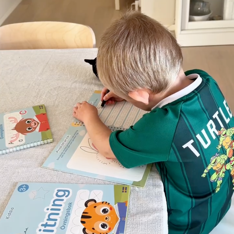 Kiddio™️ Magiska övningsböcker för handstil